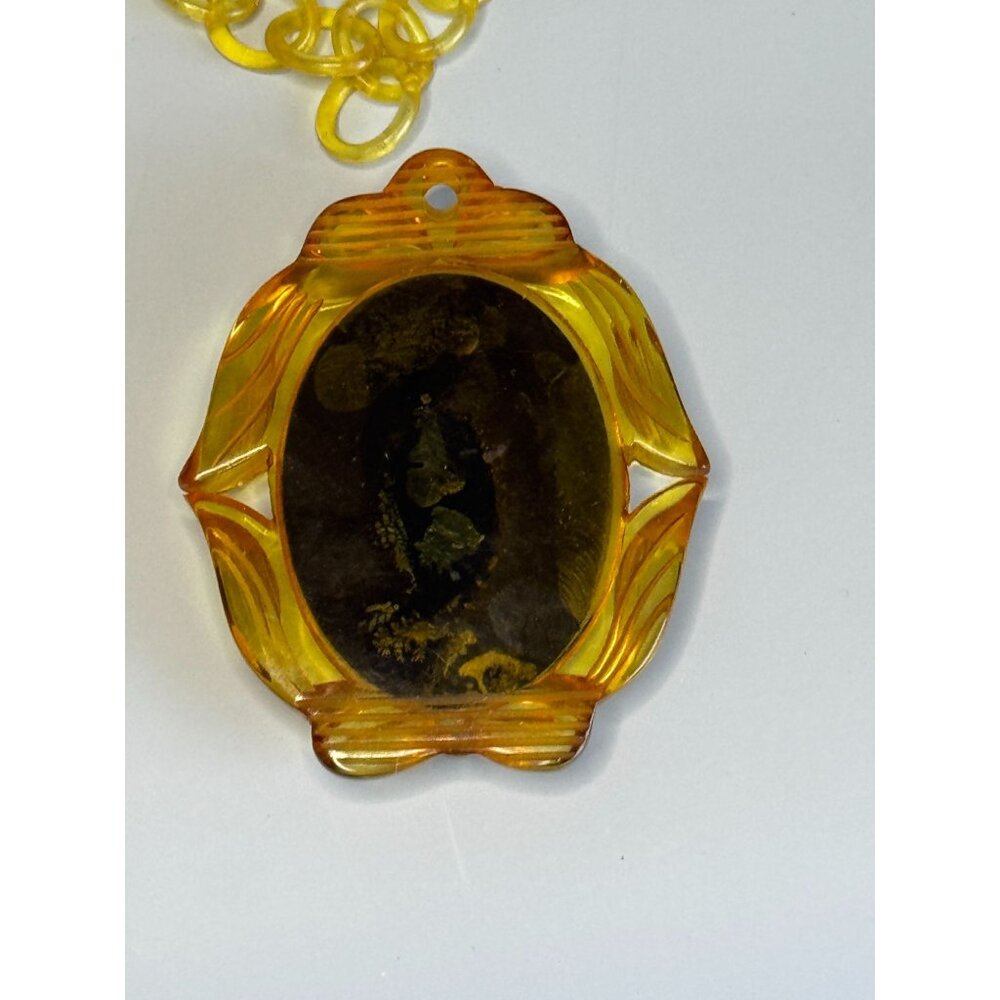 Apple Juice Bakelite Reverse Carved Cameo Pendant Necklace Celluloid Chain 1930s - Picture 7 of 8